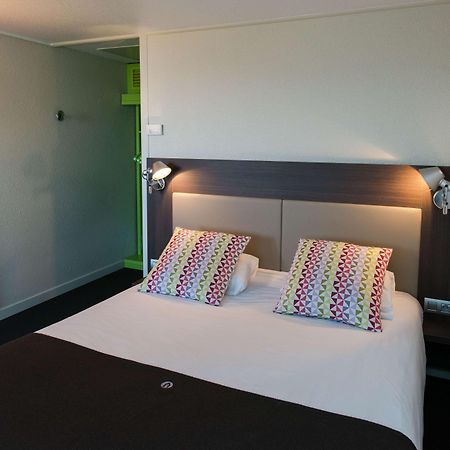 Hotel Campanile Agen Esterno foto